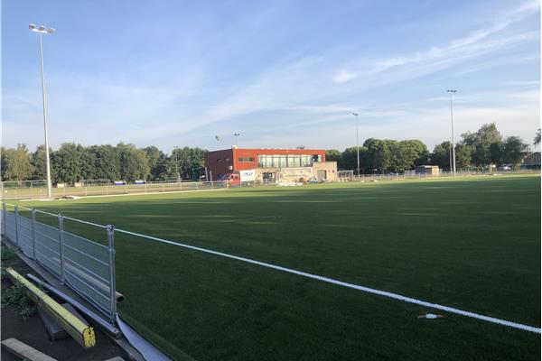 Aanleg kunstgras voetbalveld Genk Ladies - Sportinfrabouw NV